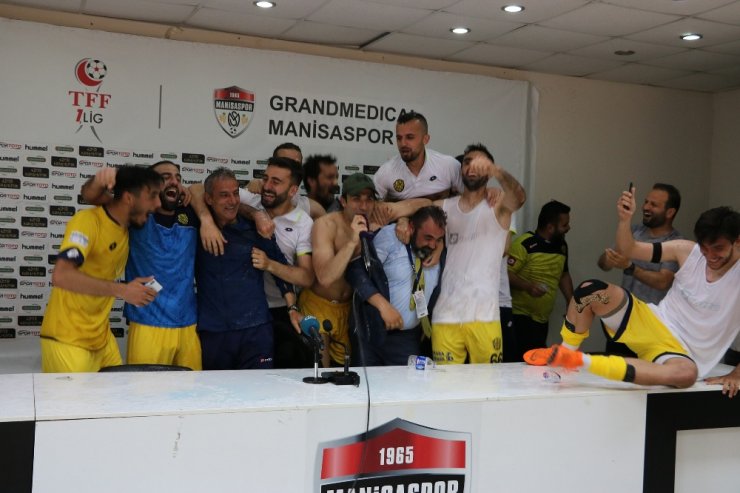 Ankaragücü Futbolculardan Süper Lig Coşkusu