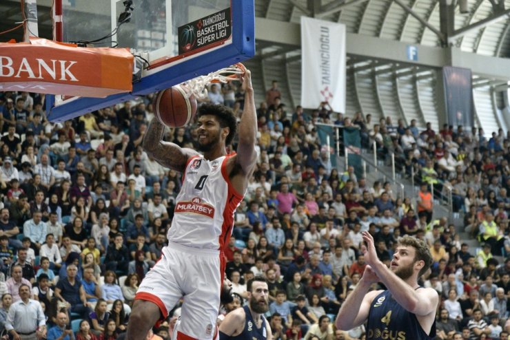 Fener Muratbey Uşak’ı Deplasmanda Devirdi