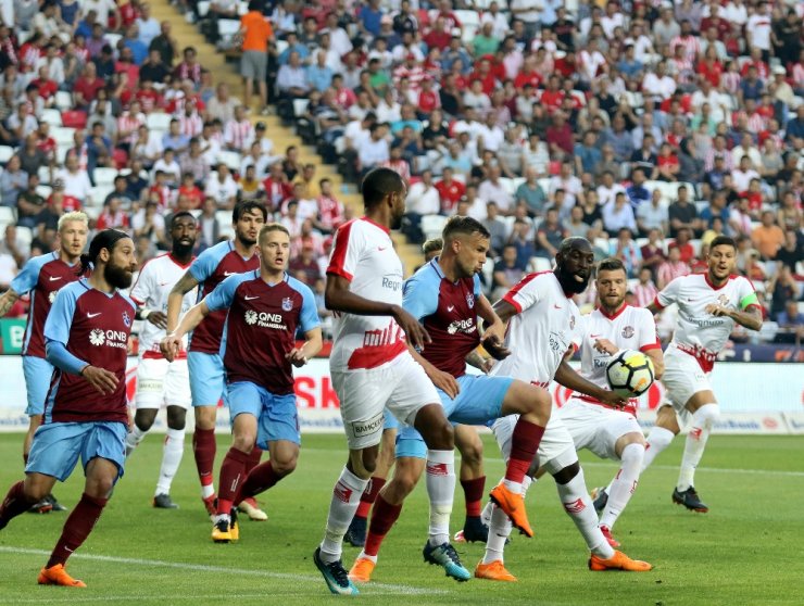 İlk Yarıda Karşılıklı Gol