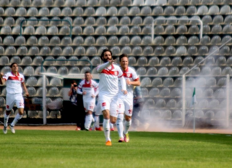 Spor Toto 1. Lig: Akın Çorap Giresunspor: 2 - Samsunspor: 1