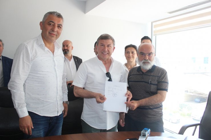 ’Kral Tanju’ Ak Parti’den Aday Adayı Oldu