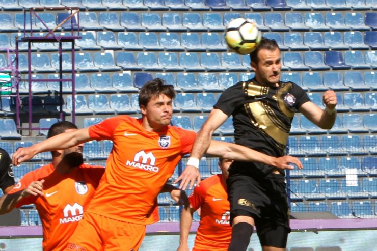 Başakşehir İlk Yarıyı Geride Kapattı
