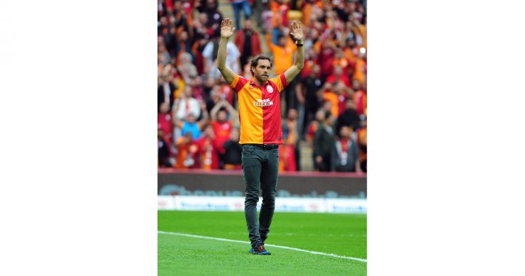 Galatasaray’dan Elmander’e Plaket