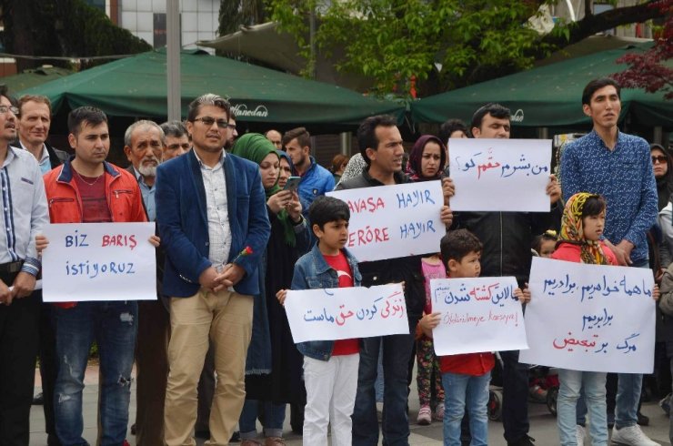 Trabzon’da Bulunan Afganistan Hazaralarından “Savaşa Ve Teröre Hayır” Açıklaması