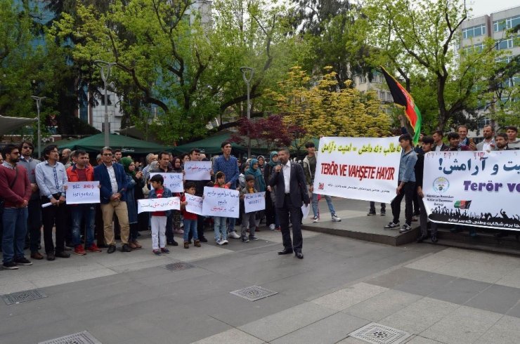 Trabzon’da Bulunan Afganistan Hazaralarından “Savaşa Ve Teröre Hayır” Açıklaması