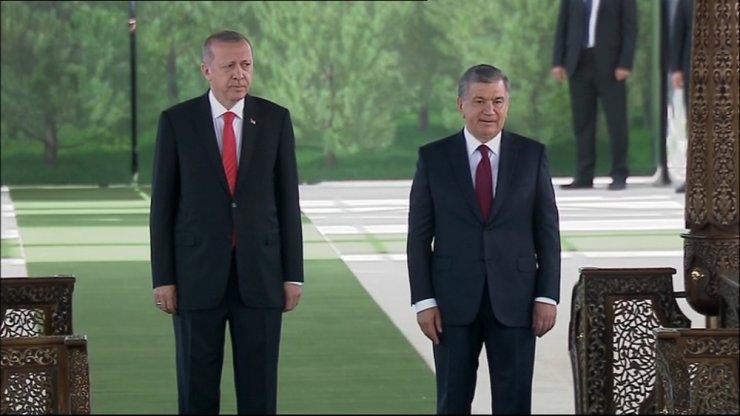 Erdoğan Özbekistan’da Resmi Törenle Karşılandı