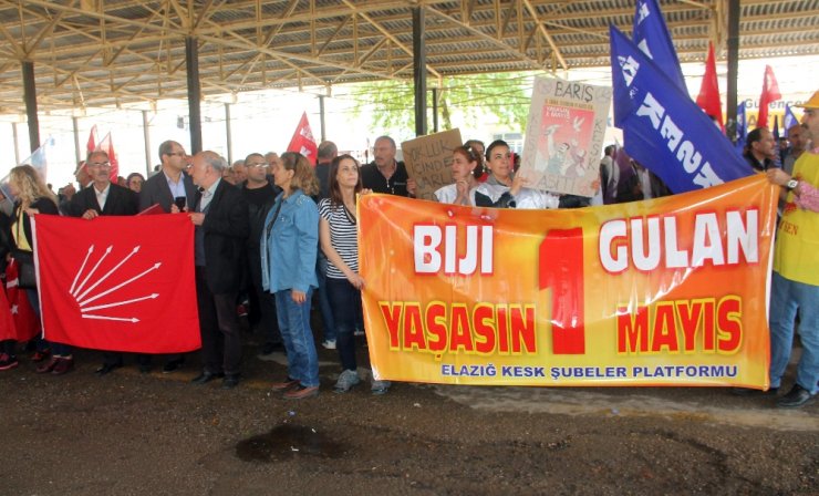 Hdp’li Vekil Chp’yi Eleştirdi, Chp’liler Alanı Terk Etti