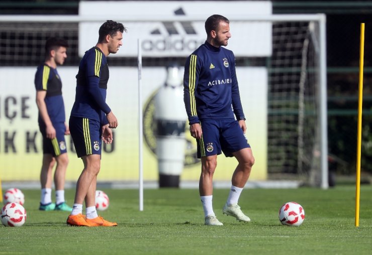Fenerbahçe’de Beşiktaş Maçı Hazırlıkları Sürüyor