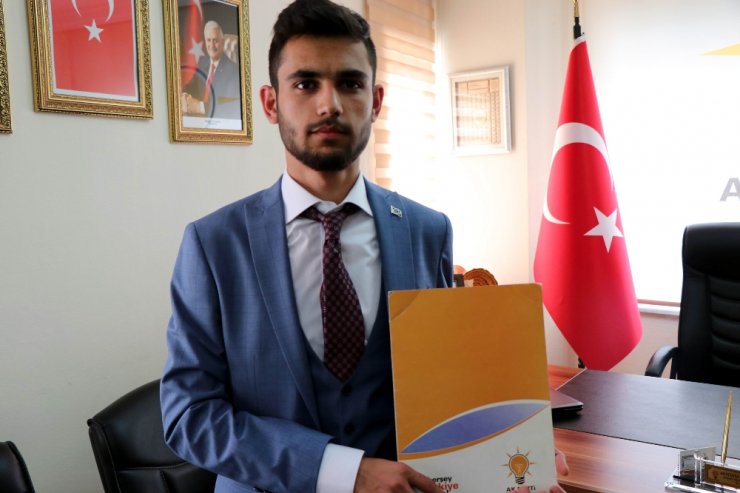 19 Yaşında Milletvekili Aday Adayı Oldu