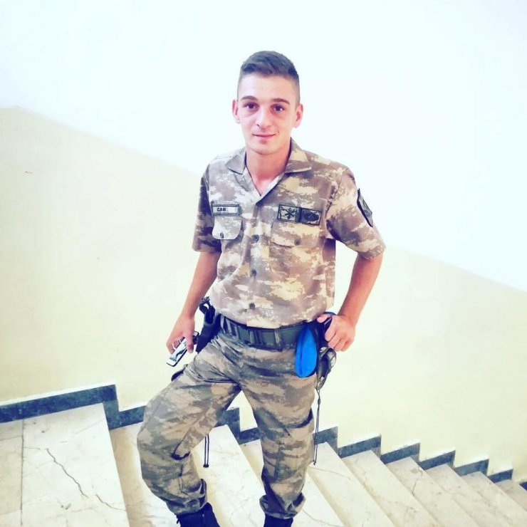 Uzman Çavuş Kız Arkadaşı İle Tartıştığı Sırada İntihar Etti