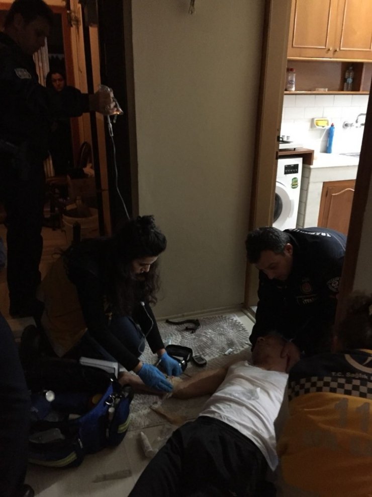 Evinde Şeker Komasına Giren Vatandaşın İmdadına Koştular