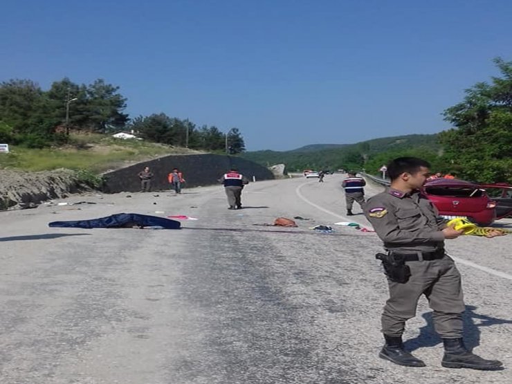 Kız İsteme Yolunda Kaza: 2 Ölü, 4 Yaralı