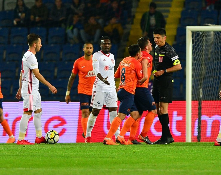 İlk Yarıda Tek Gol Var
