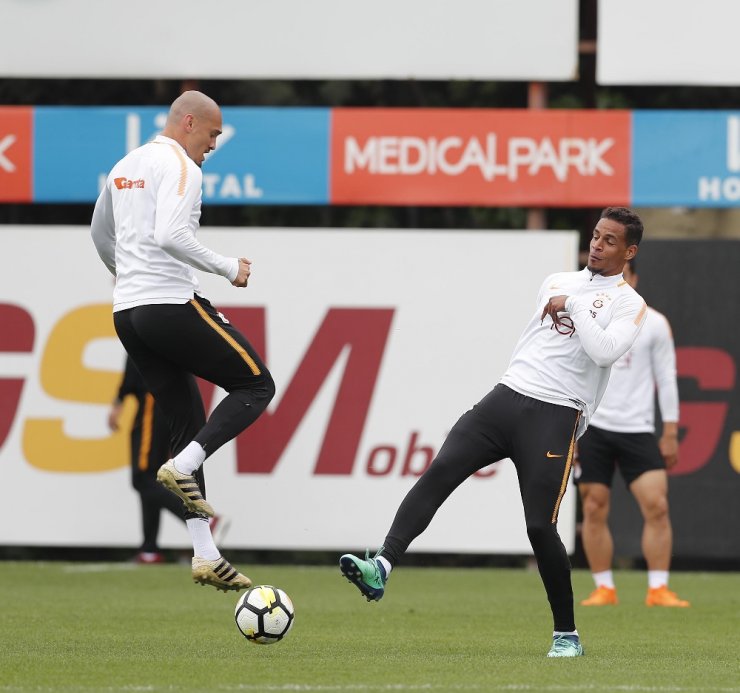 Galatasaray’ın Akhisarspor Kamp Kadrosu Belli Oldu