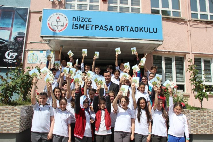 Ödev Diye Yola Çıktılar, Kitap Yazdılar