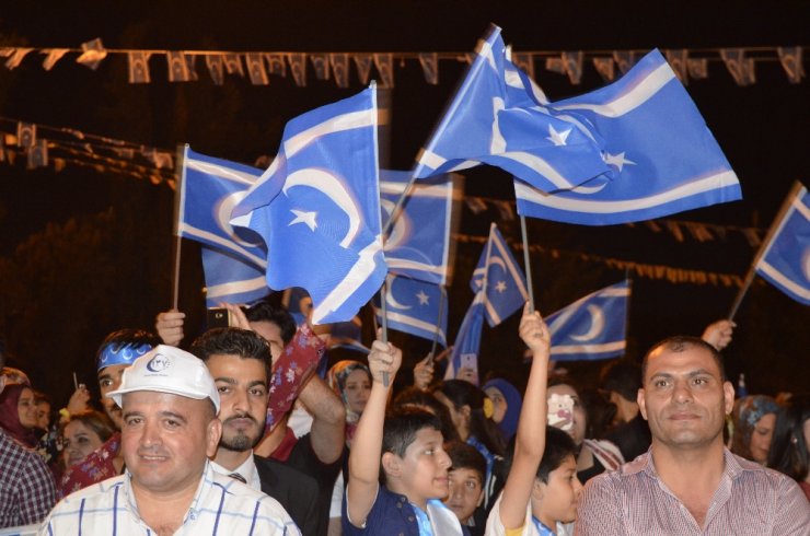 Ersoy Ve Tuncer’den Türkmen Adaylara Destek Konseri