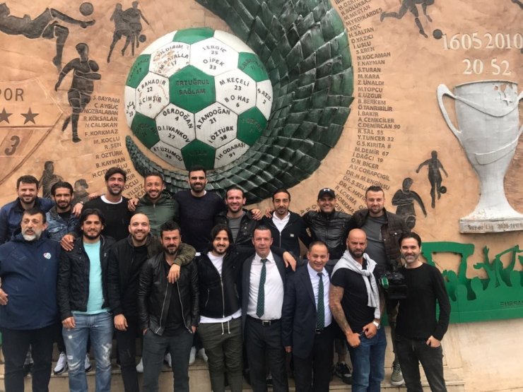Şampiyon Kadro Bir Araya Geldi