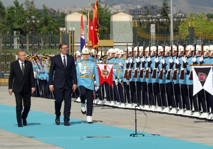 Erdoğan Sırp Mevkidaşını Törenle Karşıladı