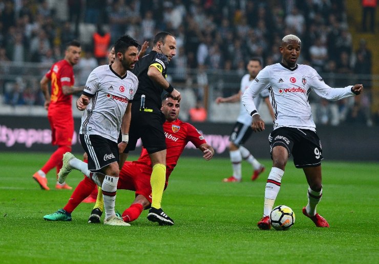 İlk Yarıda Beşiktaş Önde