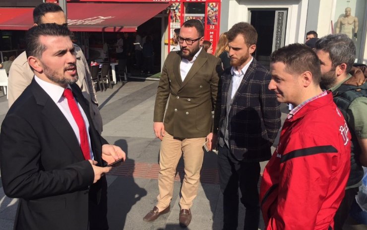 Şampiyon Selçuk Çebi’ye Gençlerden Büyük İlgi