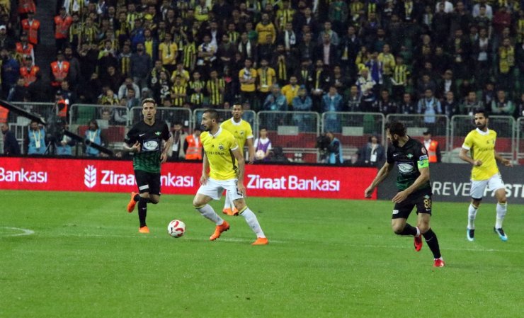 İlk Yarıda Tek Gol Var