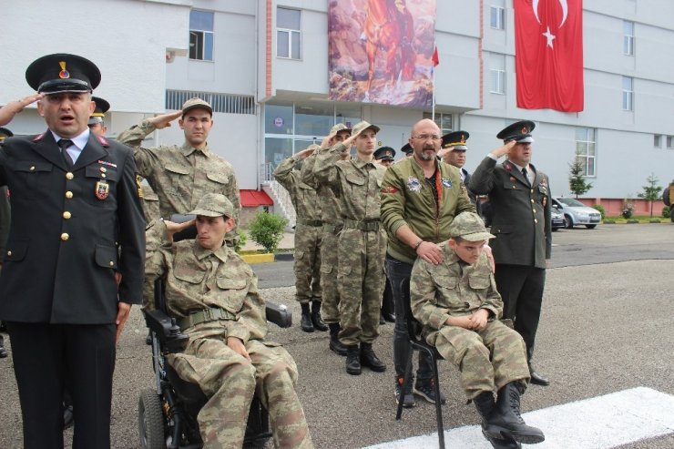 Giresun’da Engelleri Gençlerin Askerlik Heyecanı