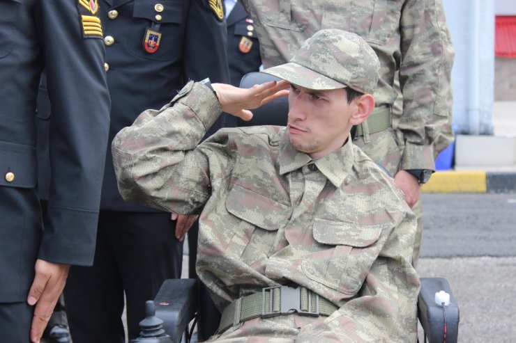 Giresun’da Engelleri Gençlerin Askerlik Heyecanı