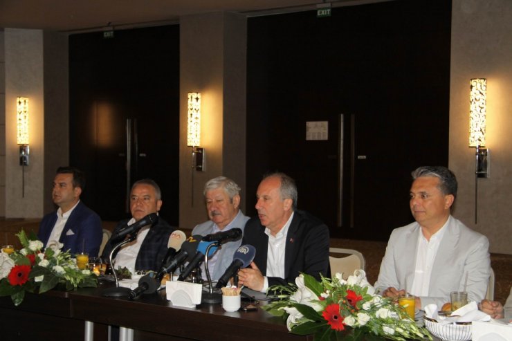 "2. Tura Başkası Kalırsa Yardımcısı Olurum"