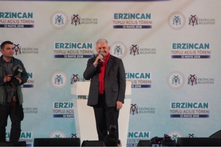 "Millet Üflemeye Değil Yapılanlara Bakacak"