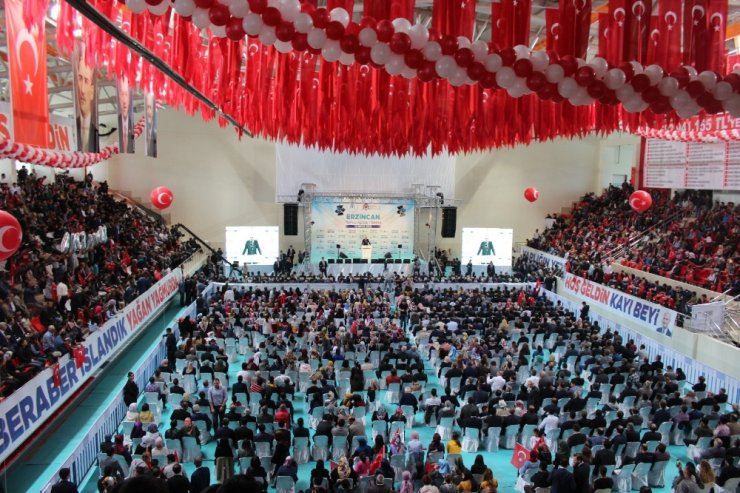 "Millet Üflemeye Değil Yapılanlara Bakacak"
