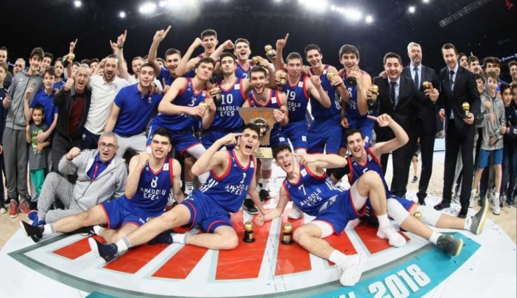 Basketbol Gençler Ligi’nde Şampiyon Anadolu Efes