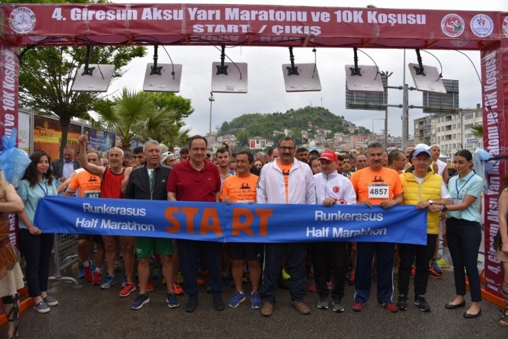 Aksu Yarı Maratonu Koşusu Yapıldı