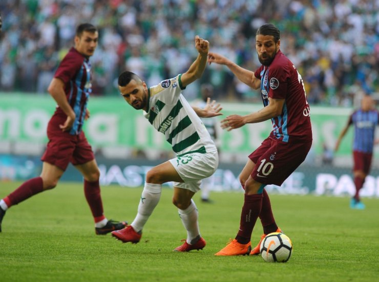 Bursa’da İlk Yarıda 4 Gol Vardı