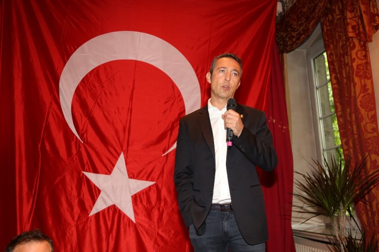 Ali Koç Köln’de Fenerbahçelilerle Bir Araya Geldi