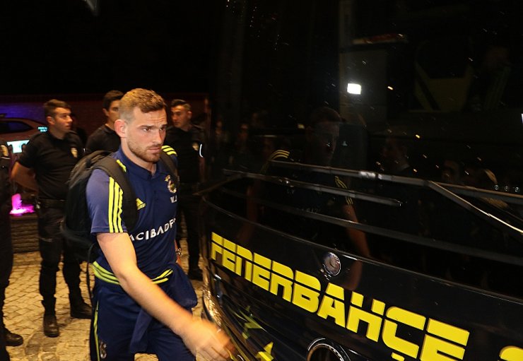Fenerbahçe’ye Karabük’te Coşkulu Karşılama