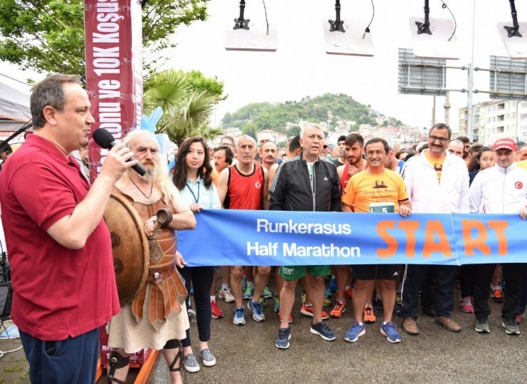 Aksu Yarı Maratonu Koşusu Yapıldı