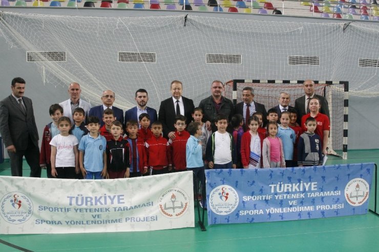 Şampiyon Selçuk Çebi, Trabzon’da Genç Yeteneklerin Taramasına Katıldı