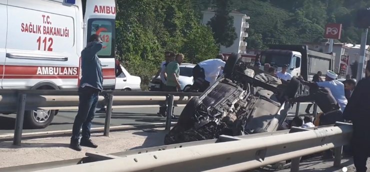 Rize’de Trafik Kazası: 1 Ölü, 2 Yaralı