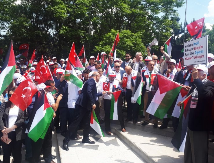 Ankara’da Binlerce Kişi İsrail Ve Abd’yi Protesto Etti