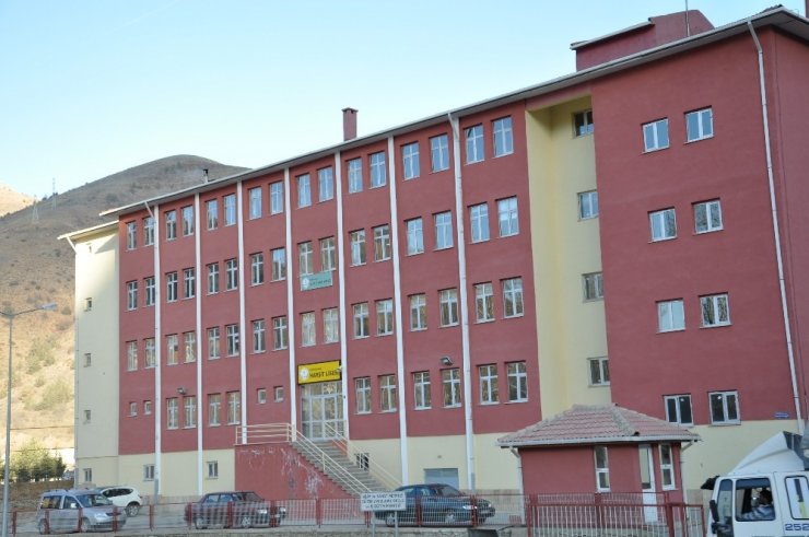 Gümüşhane’ye Spor Lisesi Açıldı