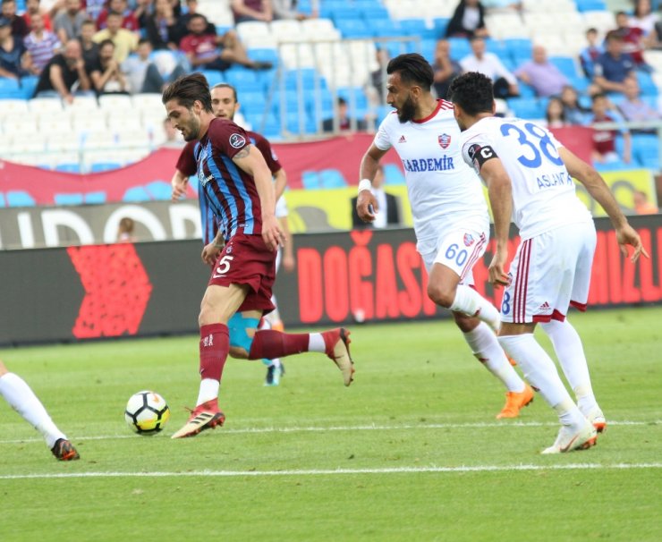 Trabzonspor, Kardemir Karabükspor’u 3-0 Mağlup Etti