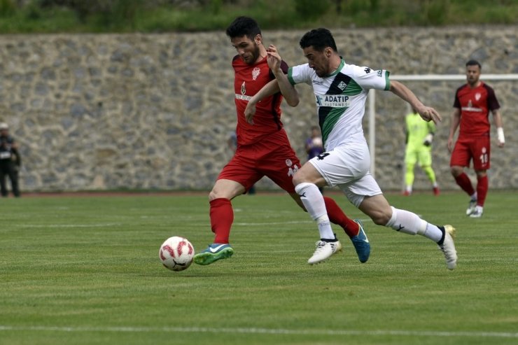 Tff 2. Lig: Gümüşhanespor: 1 - Sakaryaspor: 4