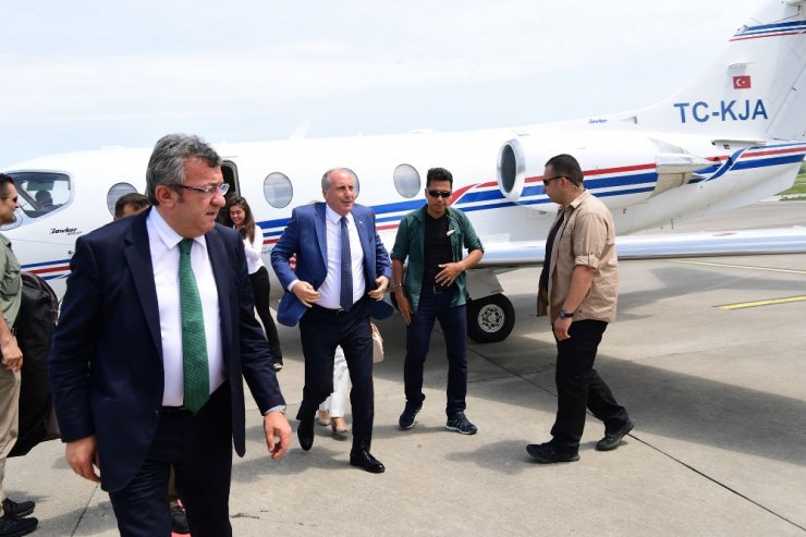 İnce’den Havaalanında Halay