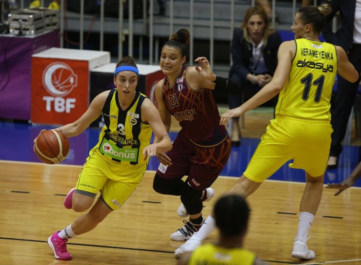 Fenerbahçe Seride 2-1 Öne Geçti