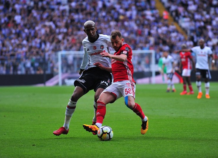 İlk Yarı Beşiktaş’ın