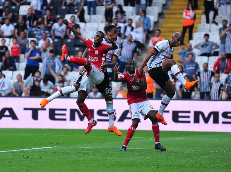 Beşiktaş Sivas’ı Farklı Geçti