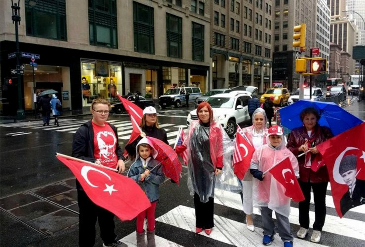 New York’ta 37. Türk Günü Yürüyüş Ve Festivali