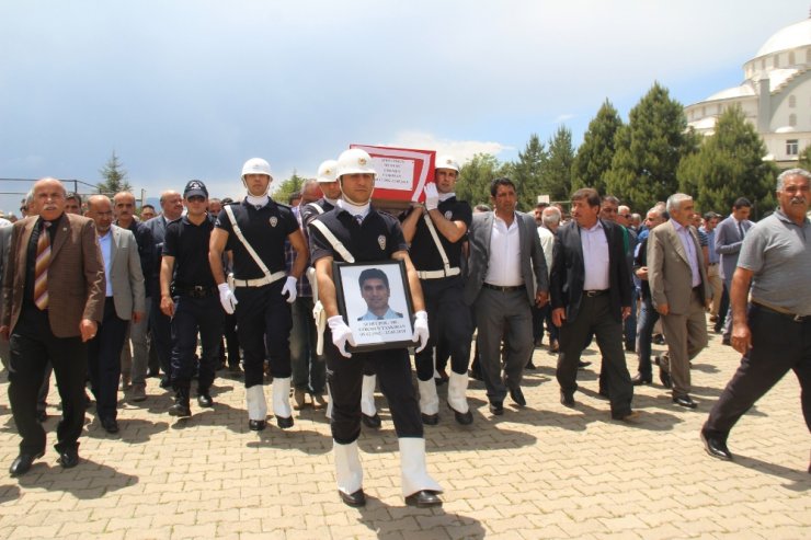 Şehit Polis Memleketinde Son Yolculuğuna Uğurlandı