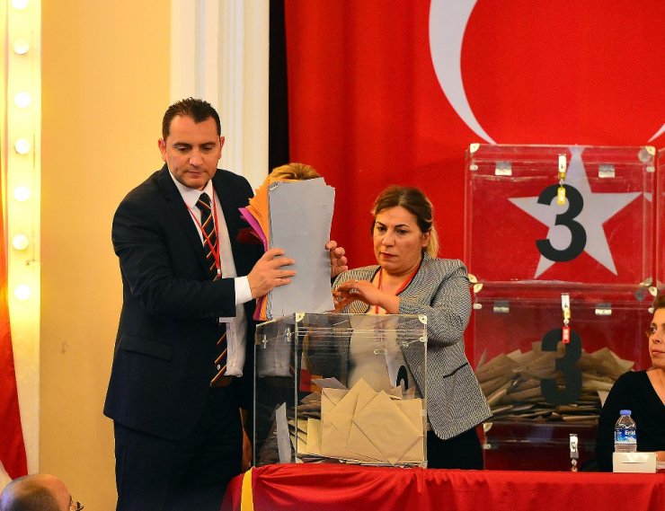 Galatasaray’da Oy Verme İşlemi Bitti