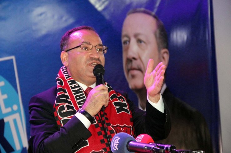 “Büyükelçilerin Gözünün İçine Bakarak Mı..."